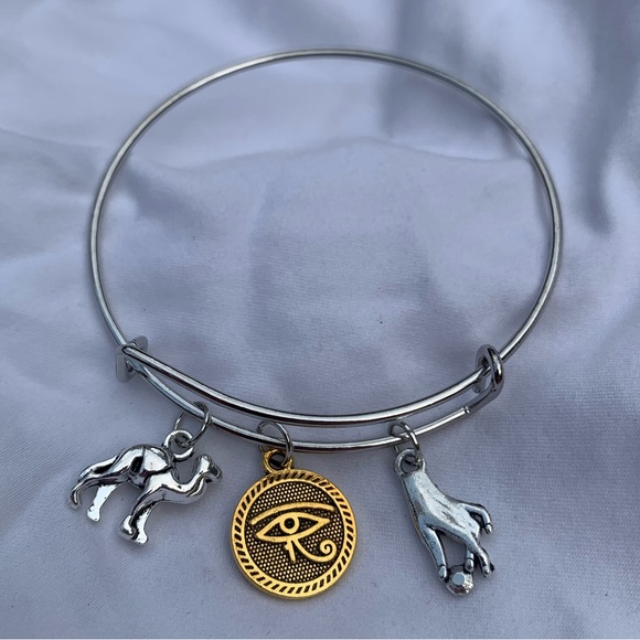 Brand New! Handmade! Adjustable Charm Bangle Bracelet! - Picture 4 of 5